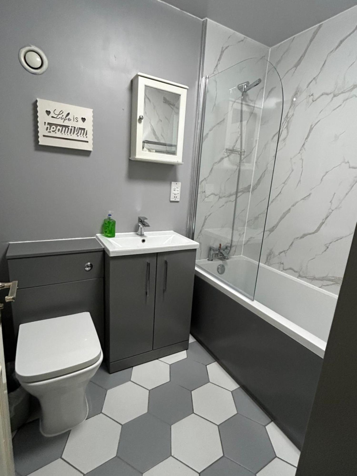 2B Apartment Near Glasgow Sec, Ovo Hydro & City Centre Kültér fotó